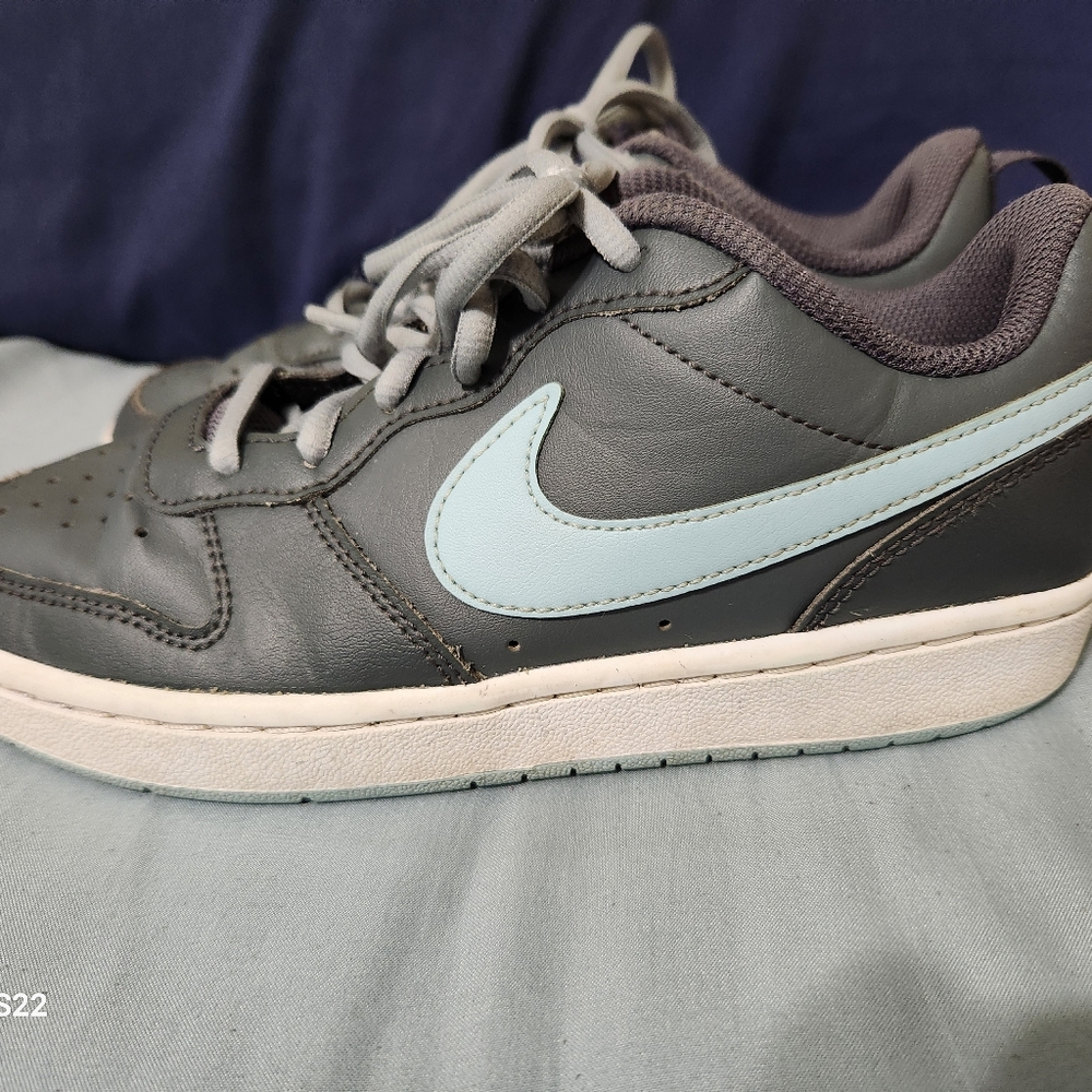 Nike All Day Play Sneaker Shoes Youth Girls Size 4Y Gray Light Blue